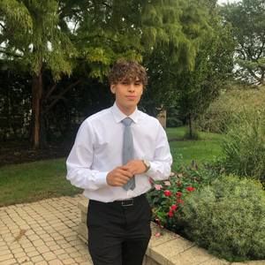 Meet your Posher, Luis